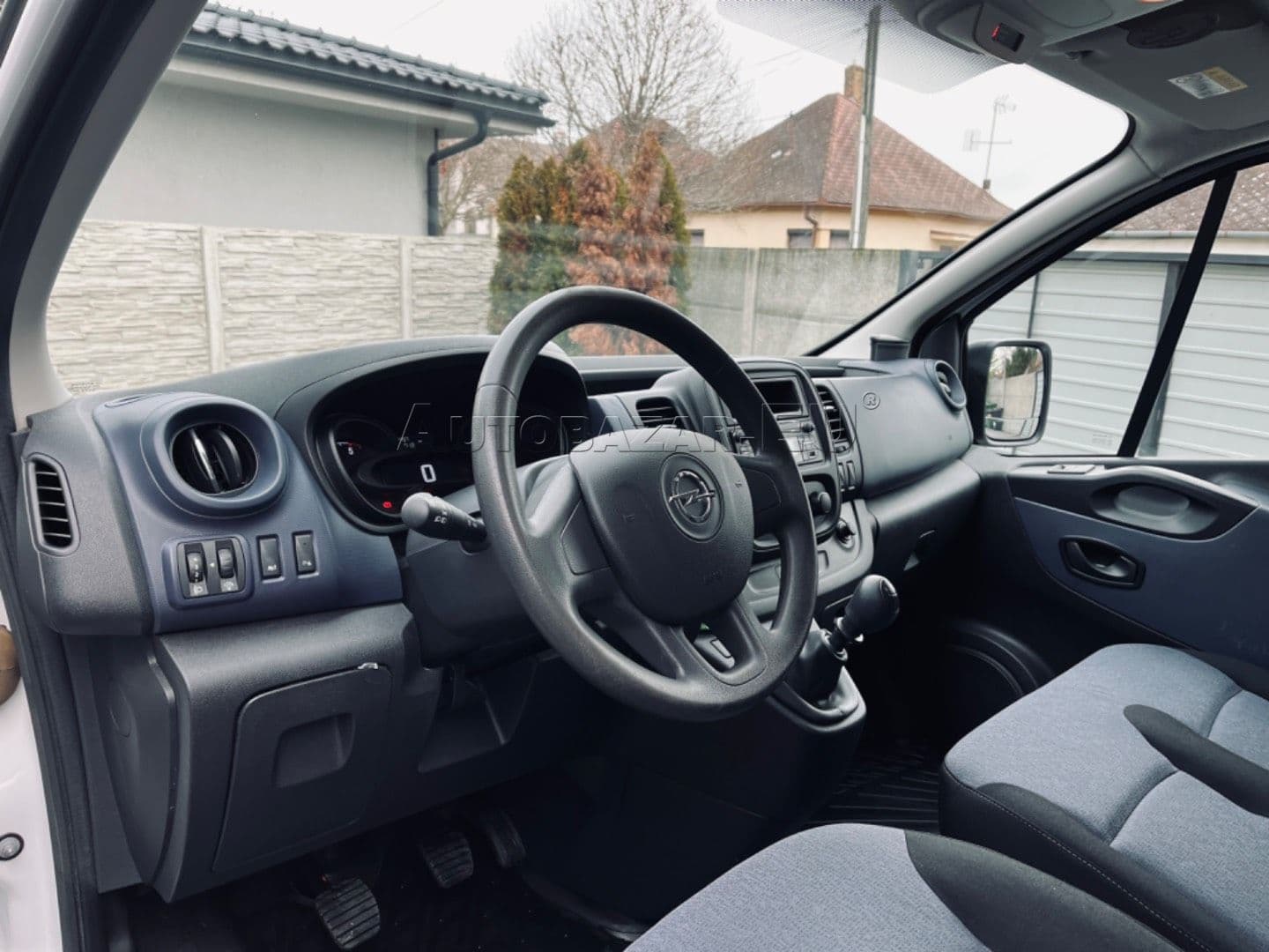 Opel Vivaro Kombi 1.6 CDTI BiTurbo 125k S&S L2H1 2900 + thumb 16