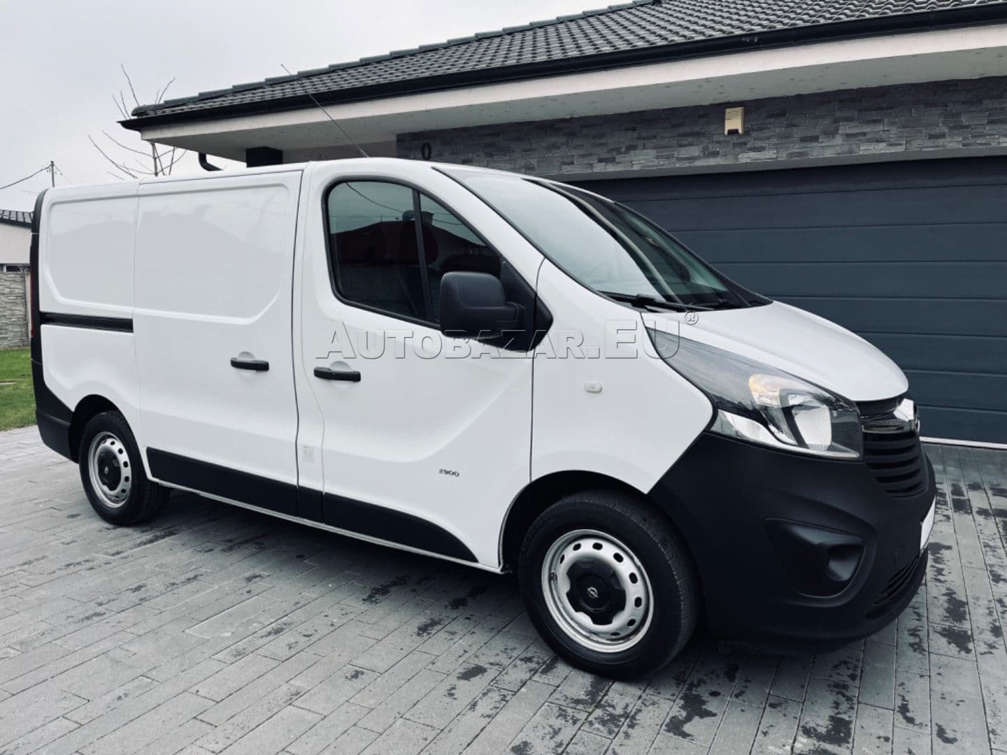 Opel Vivaro Kombi 1.6 CDTI BiTurbo 125k S&S L2H1 2900 + thumb 2