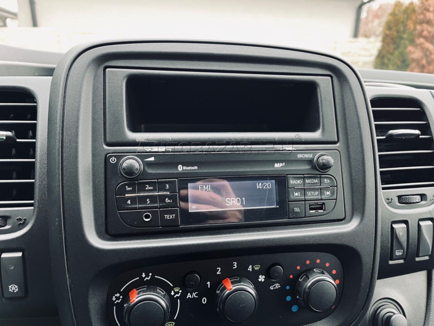 Opel Vivaro Kombi 1.6 CDTI BiTurbo 125k S&S L2H1 2900 + thumb 26
