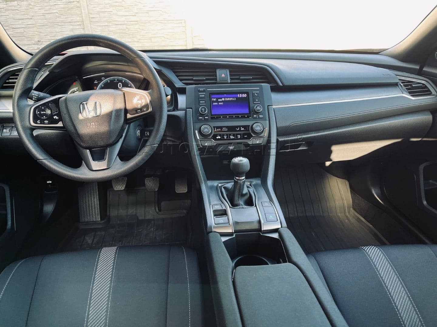 Honda Civic 1.0 DOHC VTEC Turbo Executive thumb 32