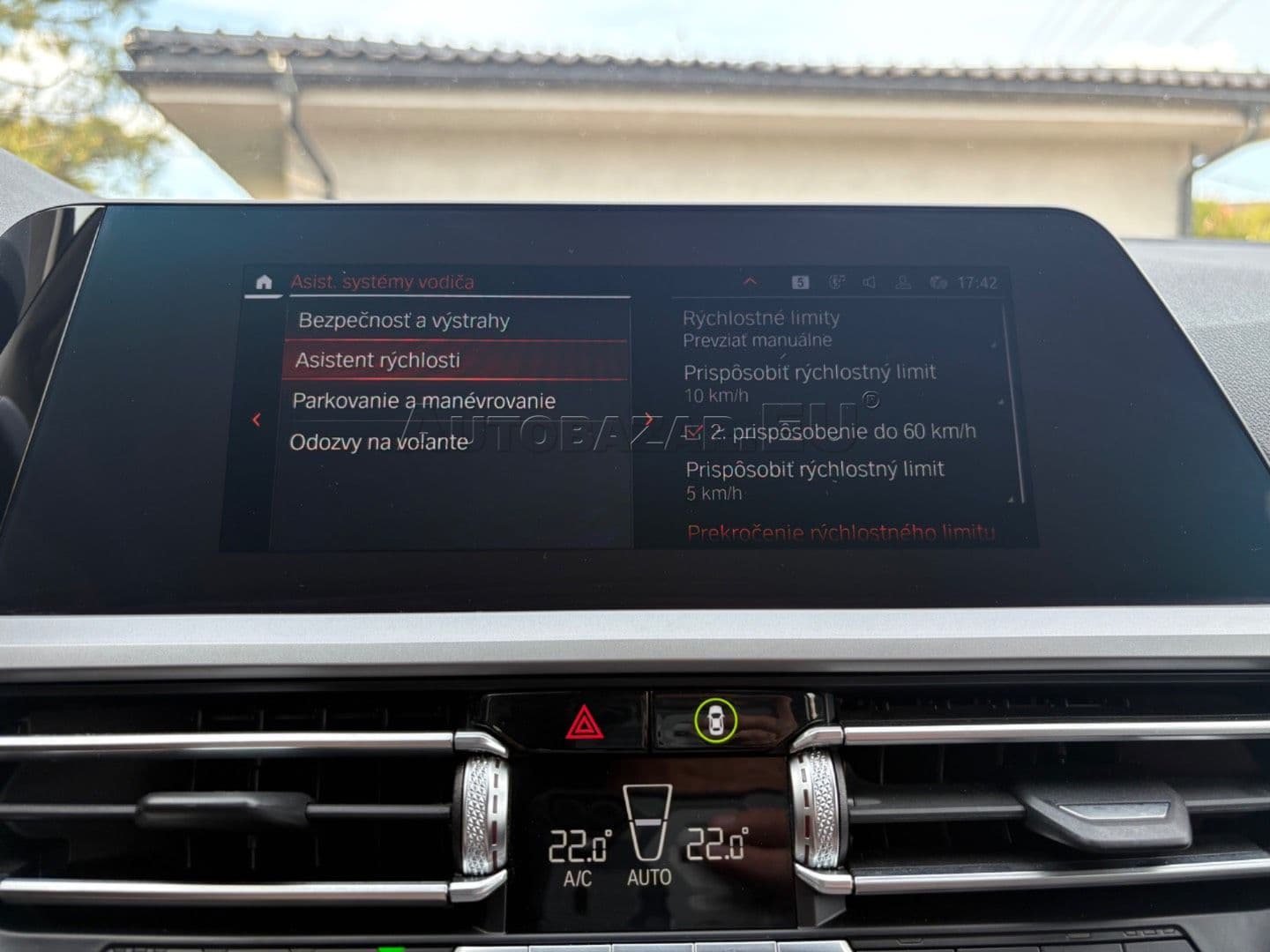 BMW Rad 3 Touring 320d mHEV  xDrive A/T thumb 34