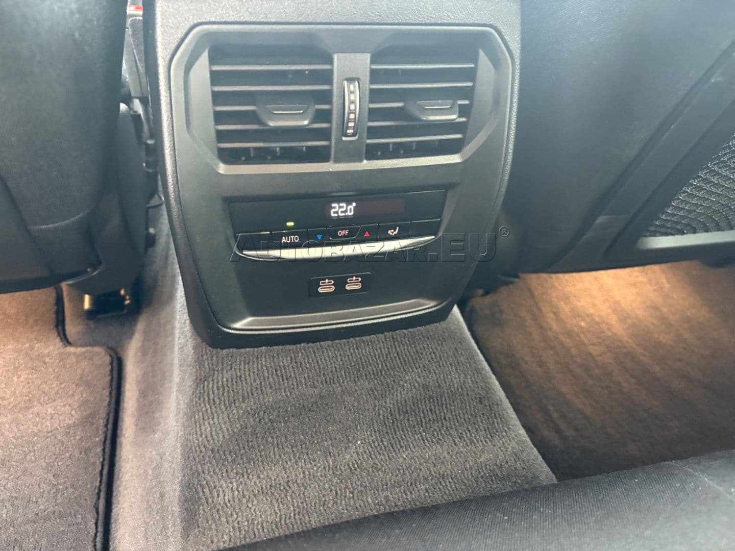 BMW Rad 3 Touring 320d mHEV  xDrive A/T thumb 38