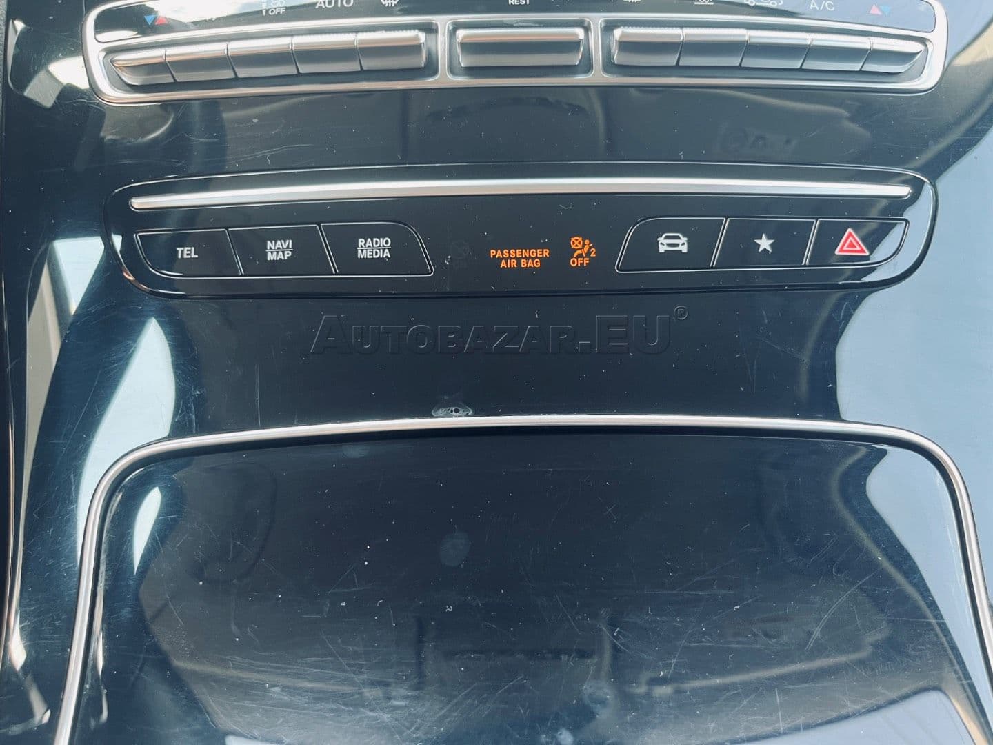 Mercedes-Benz GLC SUV 300 e 4MATIC A/T thumb 26