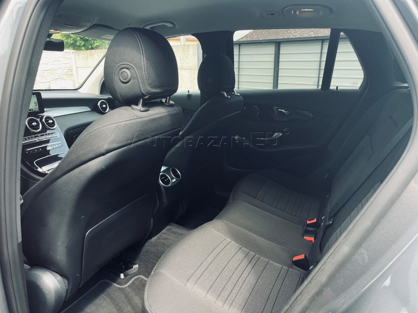 Mercedes-Benz GLC SUV 300 e 4MATIC A/T thumb 39