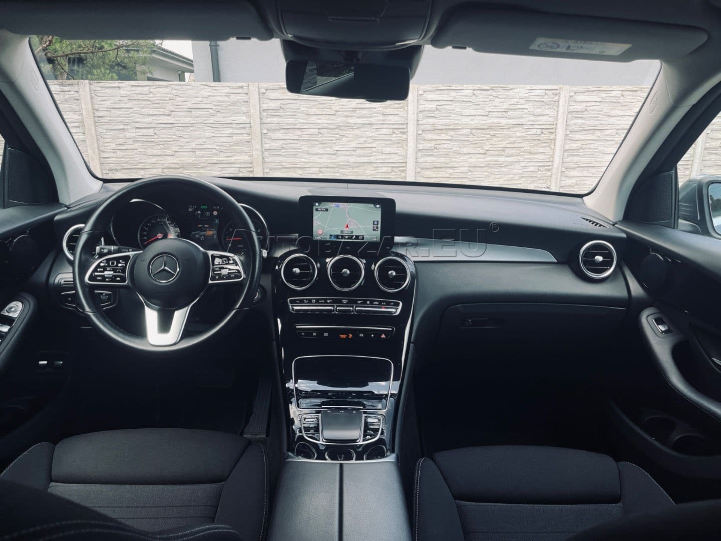 Mercedes-Benz GLC SUV 300 e 4MATIC A/T thumb 44