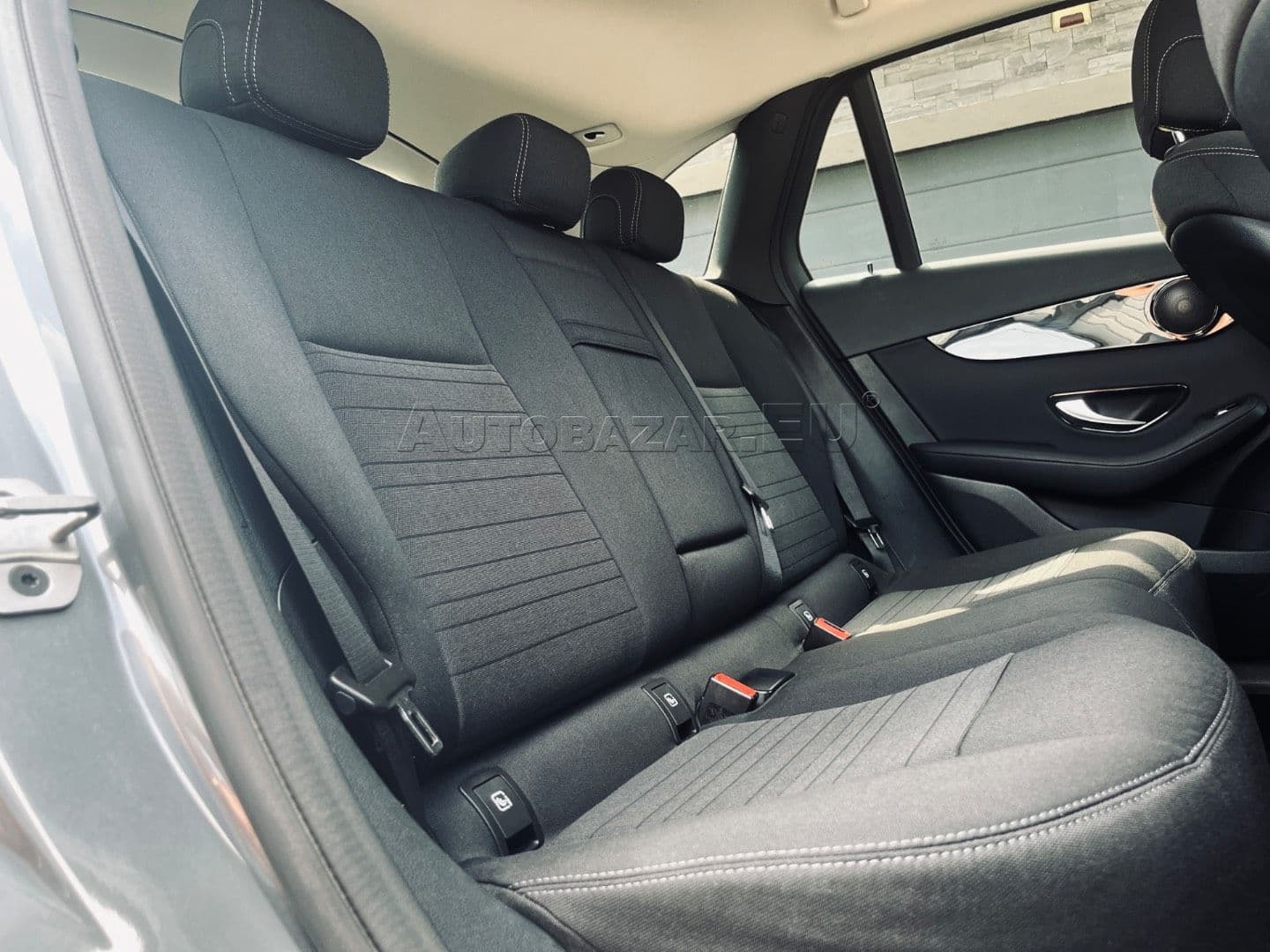 Mercedes-Benz GLC SUV 300 e 4MATIC A/T thumb 47