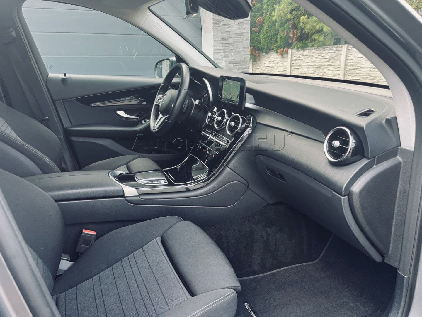 Mercedes-Benz GLC SUV 300 e 4MATIC A/T thumb 50