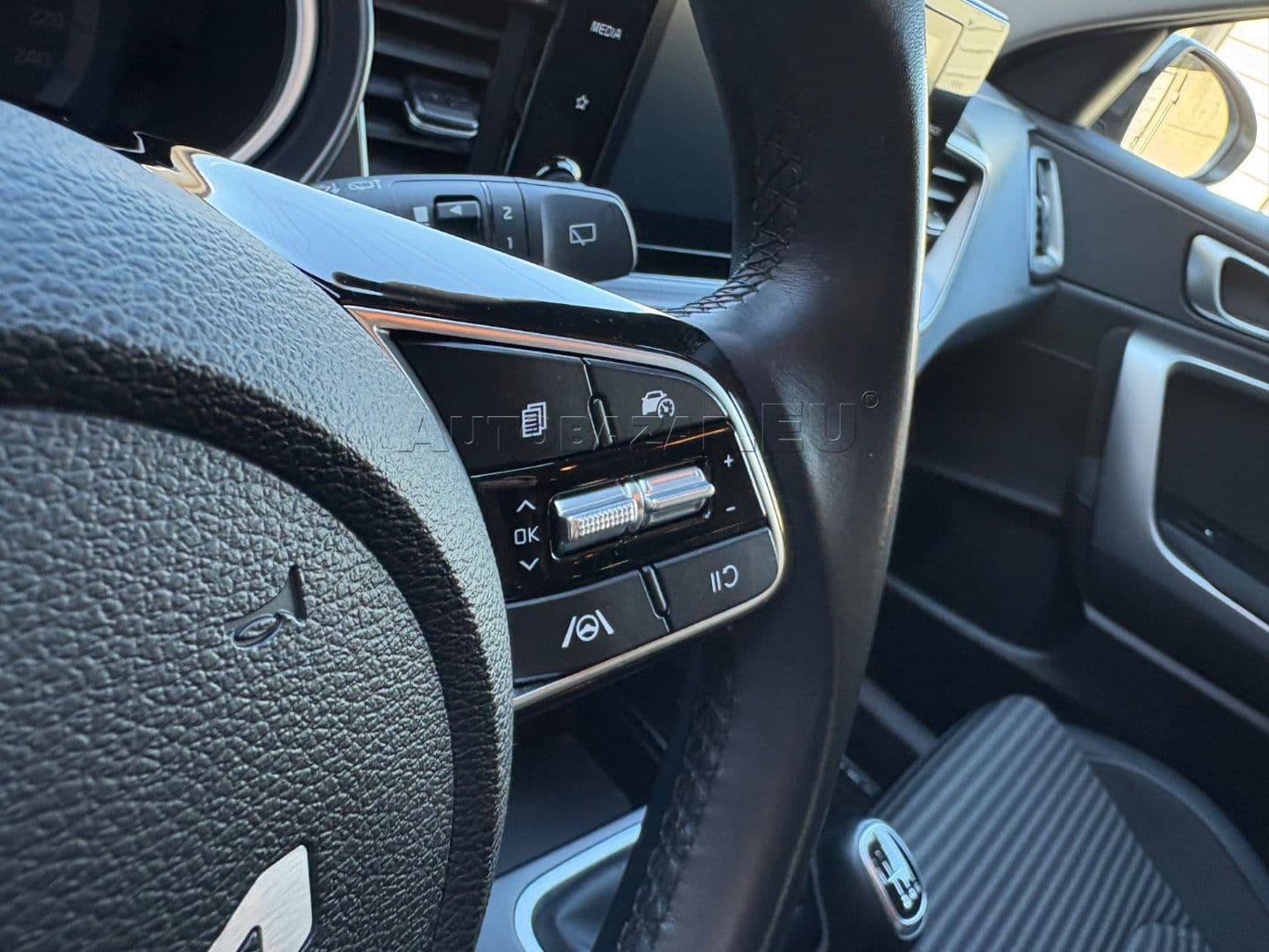 Kia Ceed SW 1.5 T-GDi Silver thumb 22
