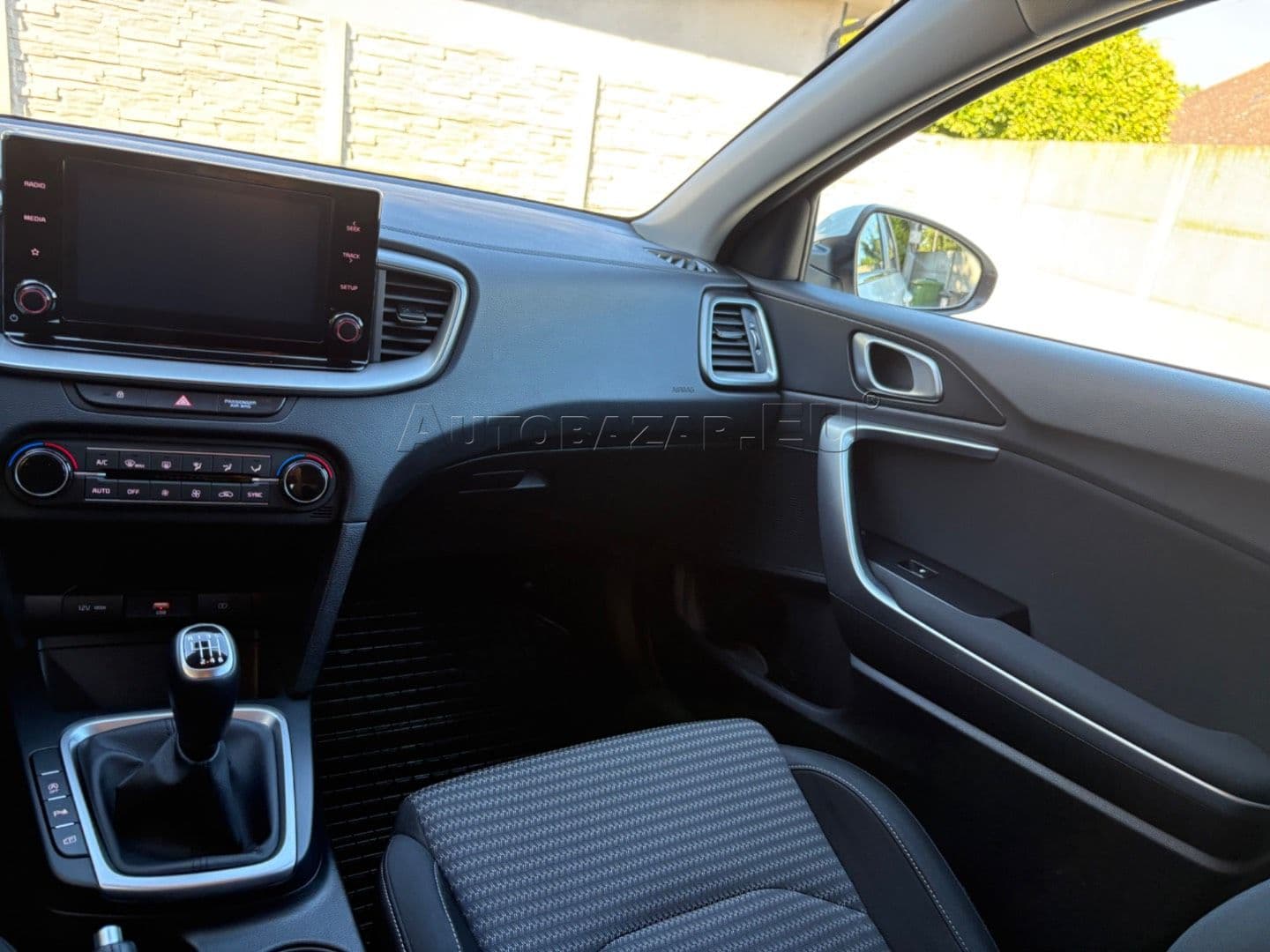 Kia Ceed SW 1.5 T-GDi Silver thumb 37