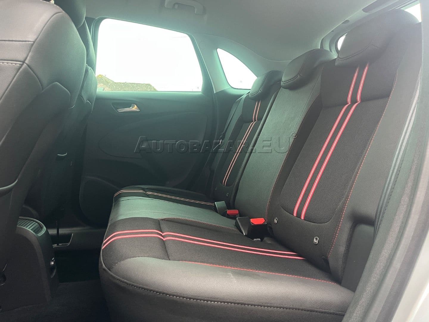 Opel Crossland X 1.2 Turbo S/S Family Edition A/T thumb 37
