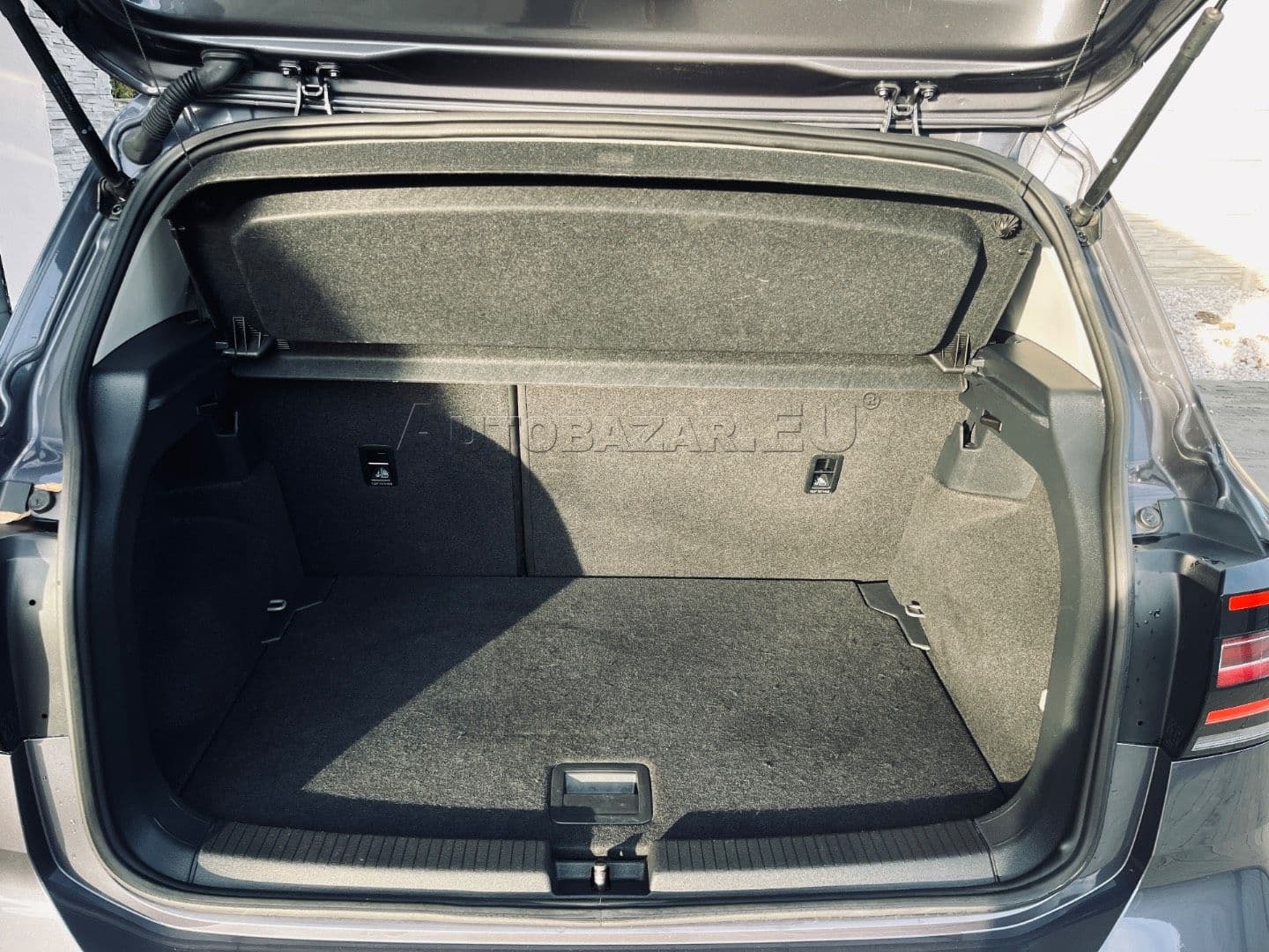 Volkswagen T-Cross 1.0 TSI 110k Life thumb 37