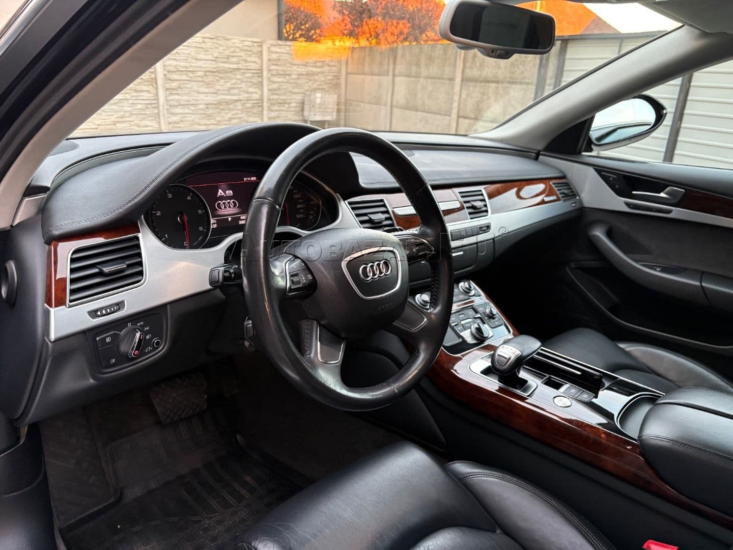 Audi A8 3.0 TDI V6 DPF quattro tiptronic thumb 17