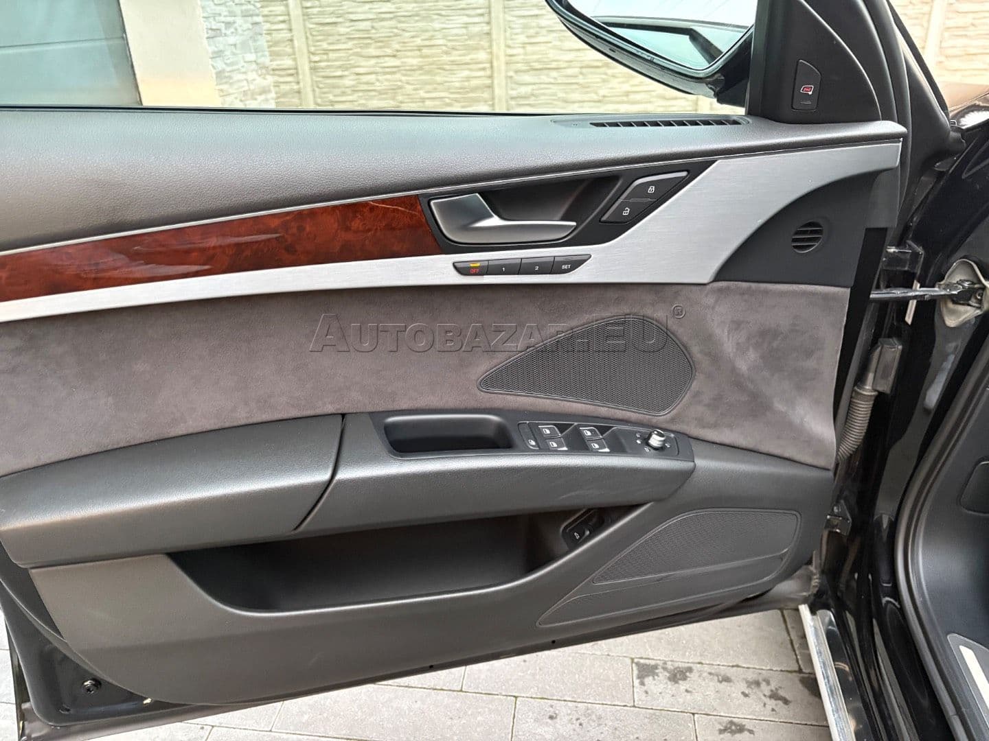 Audi A8 3.0 TDI V6 DPF quattro tiptronic thumb 20