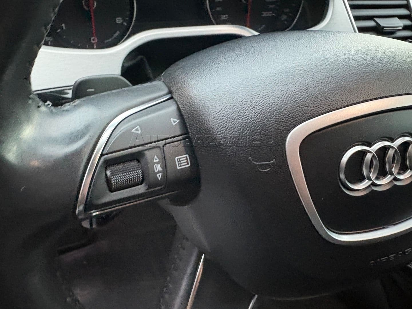 Audi A8 3.0 TDI V6 DPF quattro tiptronic thumb 25