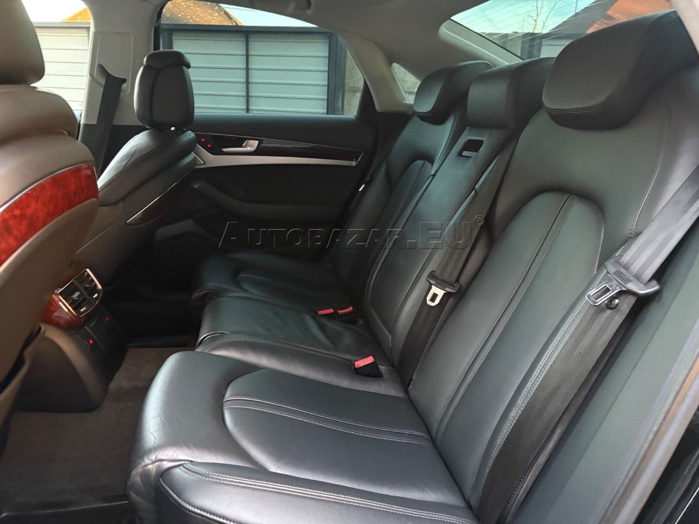 Audi A8 3.0 TDI V6 DPF quattro tiptronic thumb 40