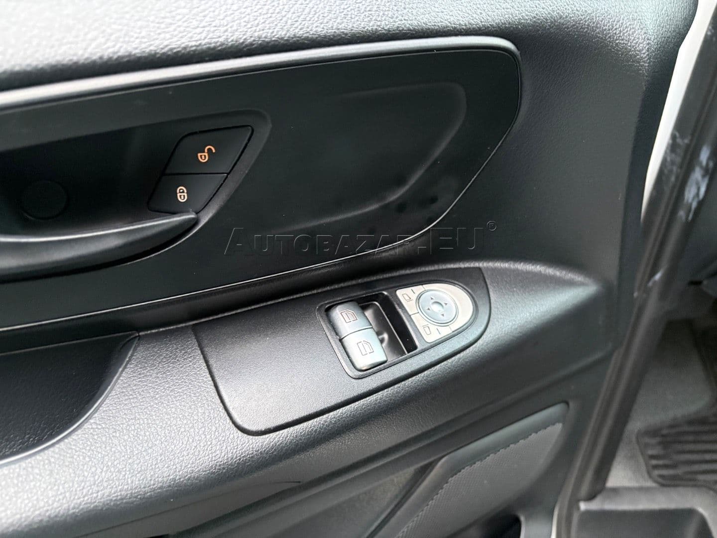 Mercedes-Benz Vito Tourer 114 CDI lang Base thumb 18