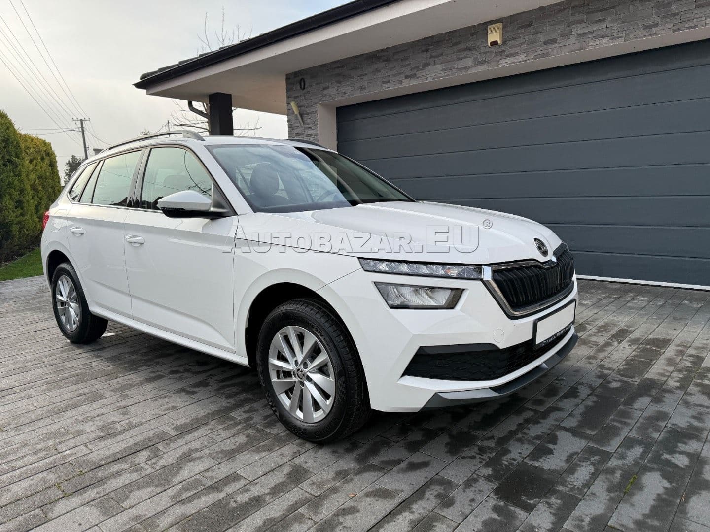 Škoda Kamiq 1.0 TSI Active thumb 2
