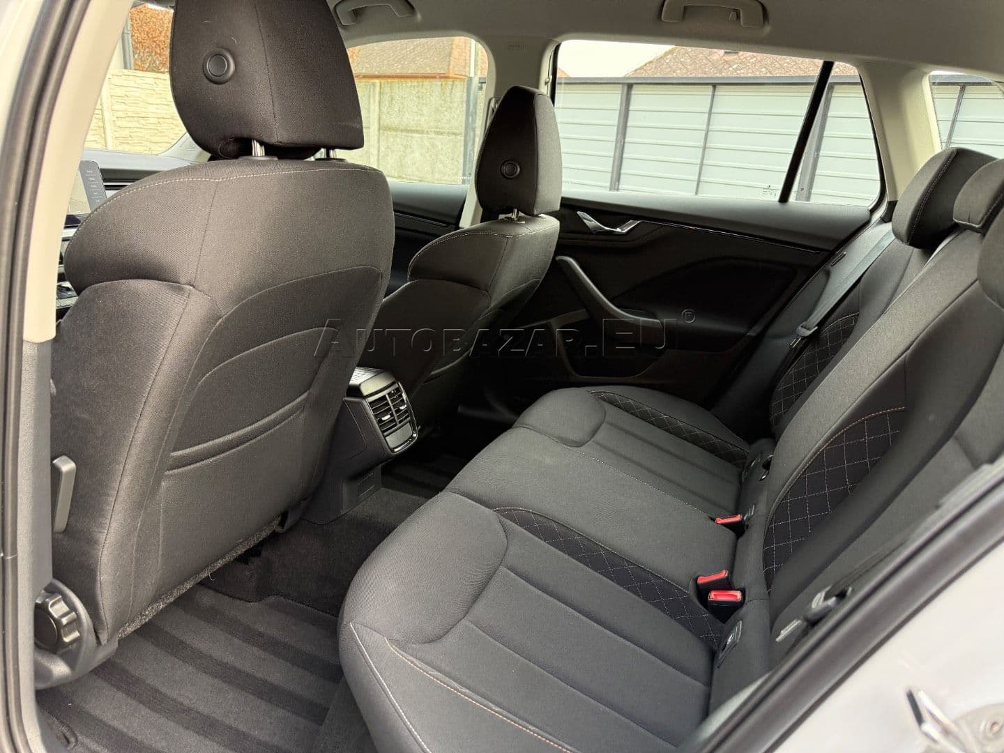 Škoda Kamiq 1.0 TSI Active thumb 36