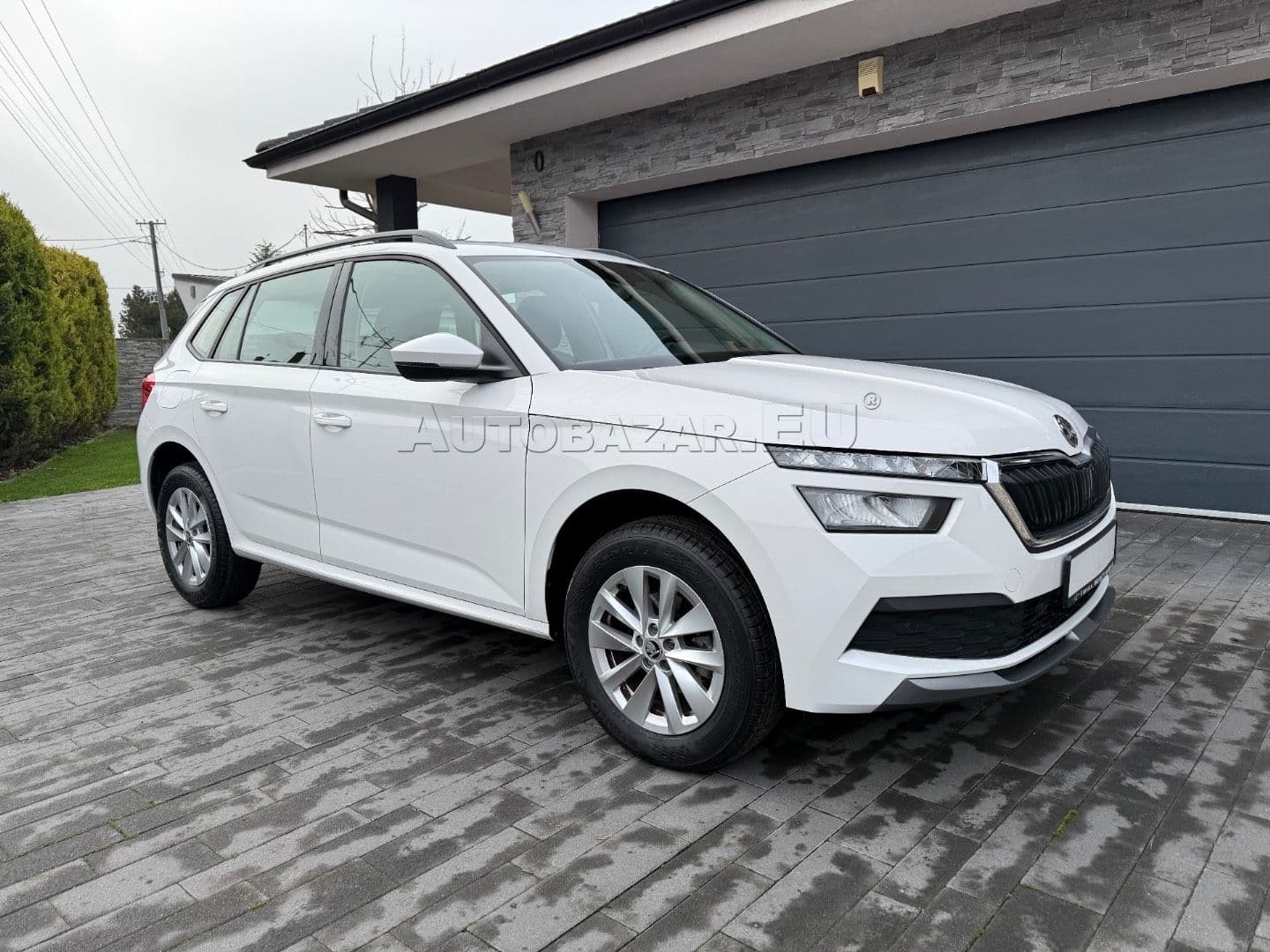 Škoda Kamiq 1.0 TSI Active thumb 2