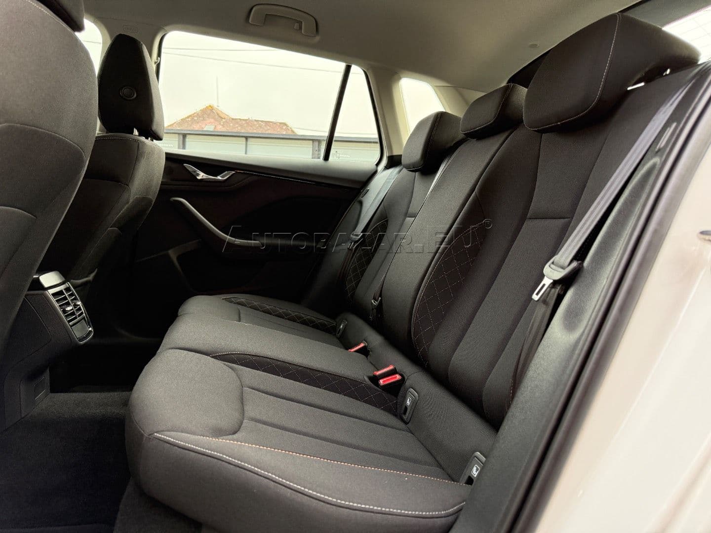 Škoda Kamiq 1.0 TSI Active thumb 36