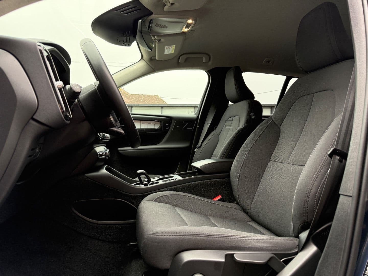 Volvo XC40 T4 RECHARGE thumb 21