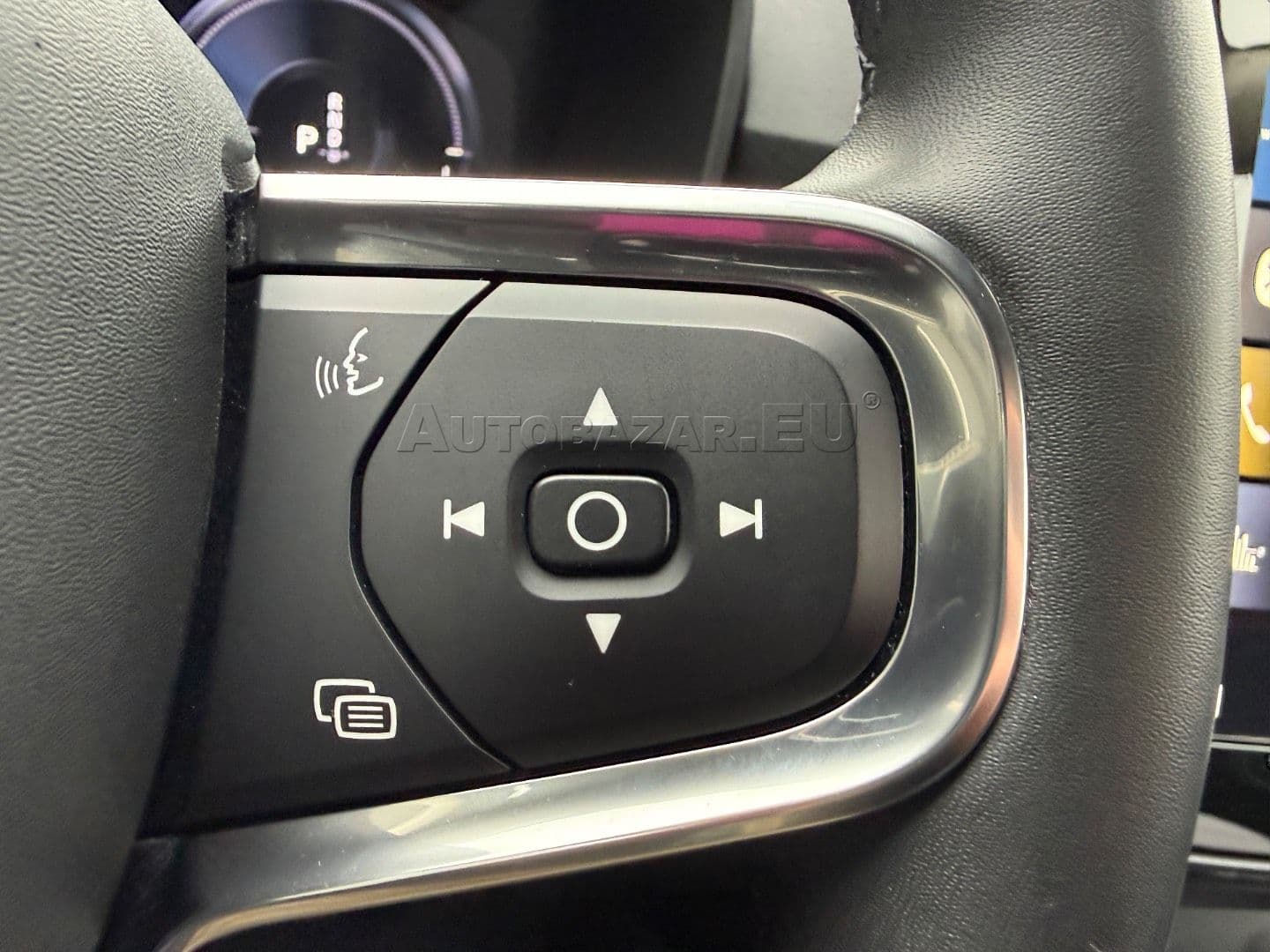 Volvo XC40 T4 RECHARGE thumb 23