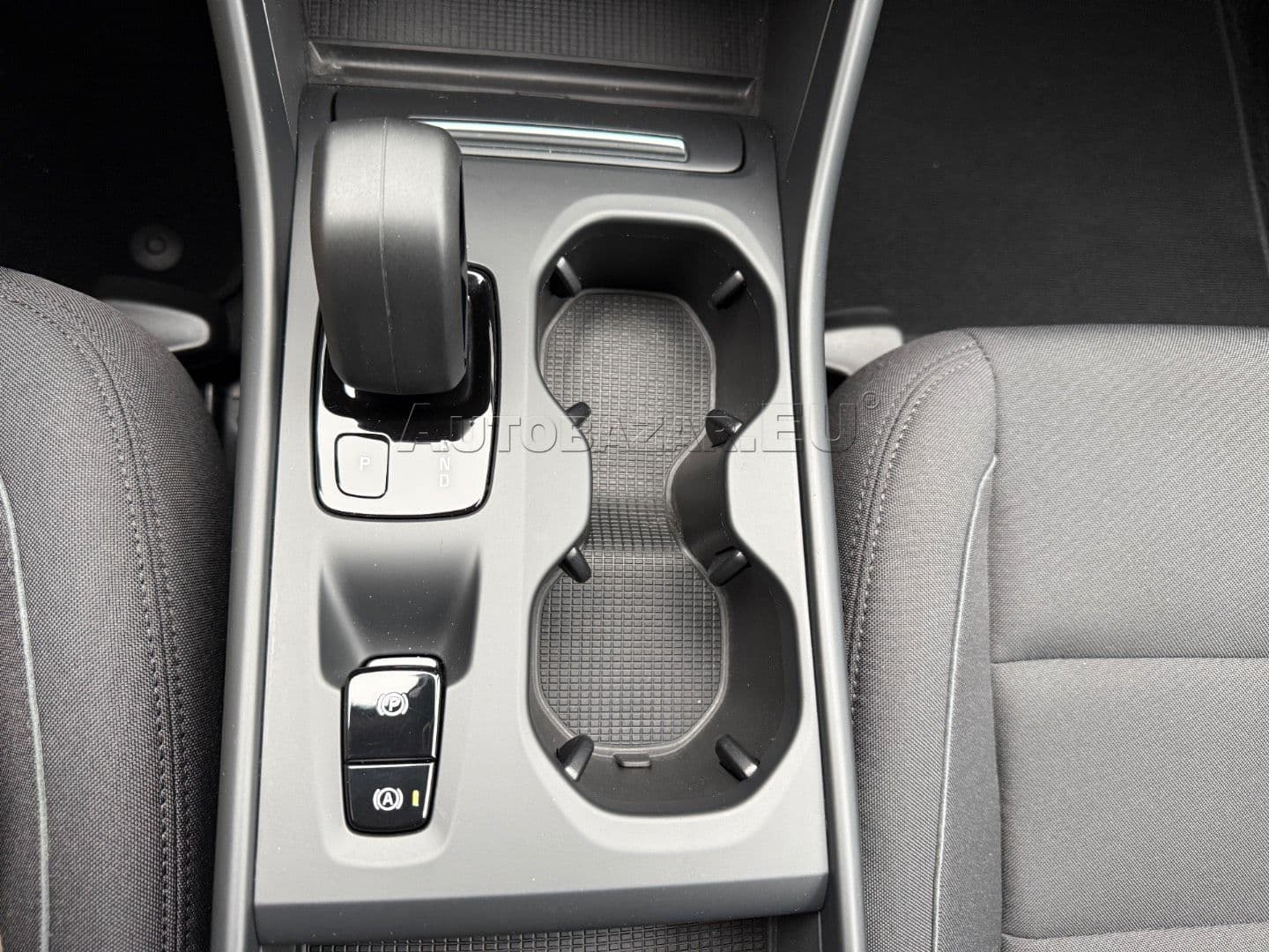 Volvo XC40 T4 RECHARGE thumb 25