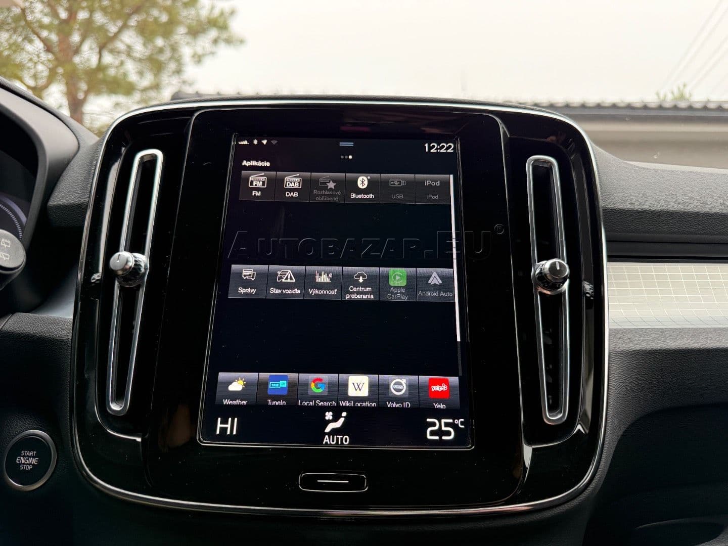 Volvo XC40 T4 RECHARGE thumb 32