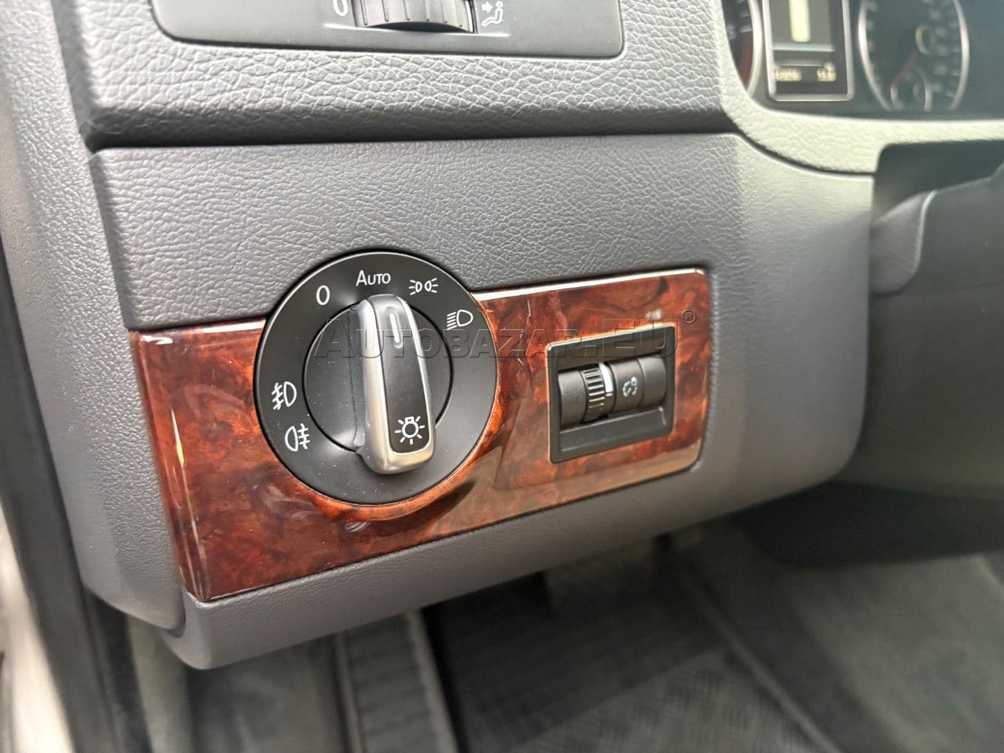 Volkswagen Multivan 2.0 BiTDI Highline 4MOTION DSG thumb 22