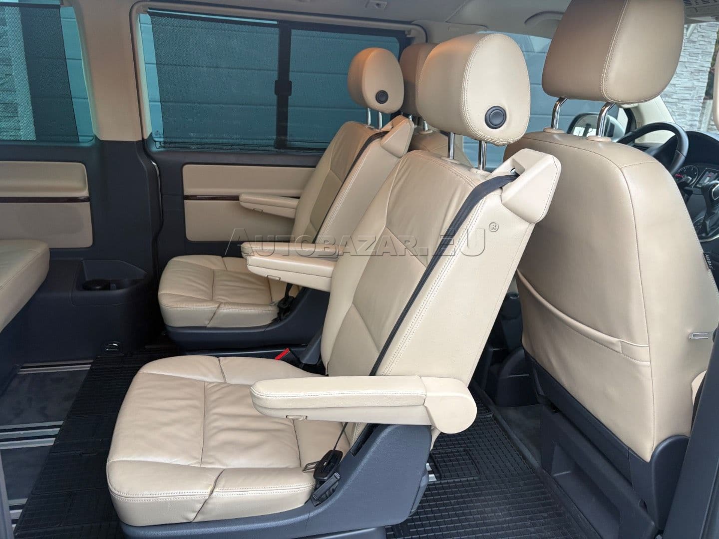 Volkswagen Multivan 2.0 BiTDI Highline 4MOTION DSG thumb 46