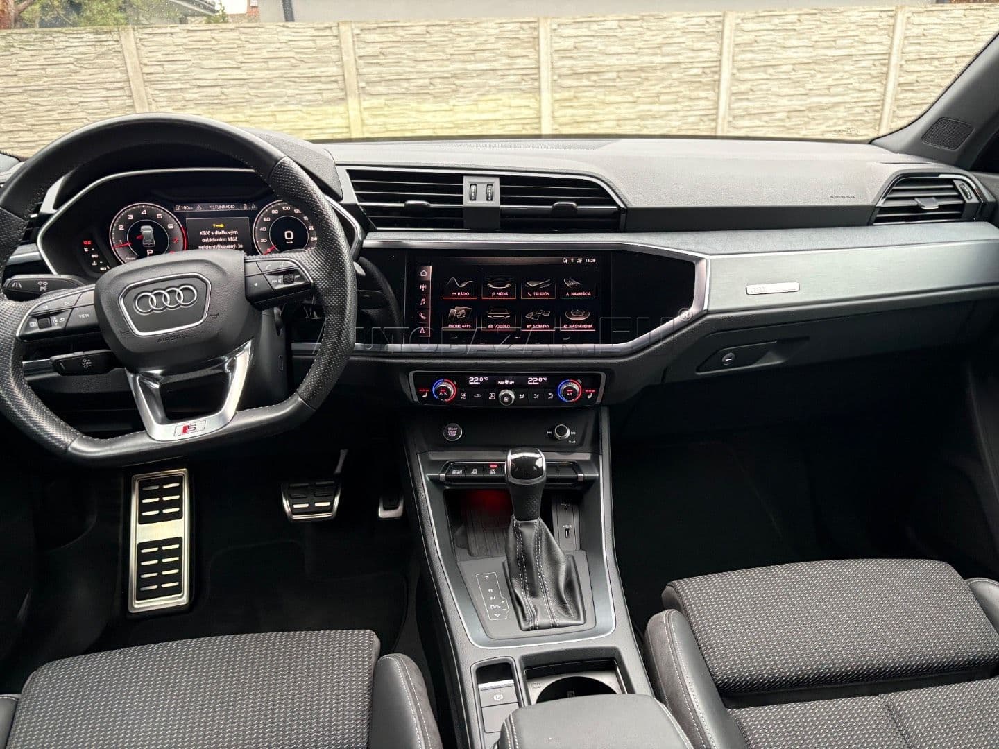 Audi Q3 35 1.5 TFSI mHEV S line S tronic thumb 46