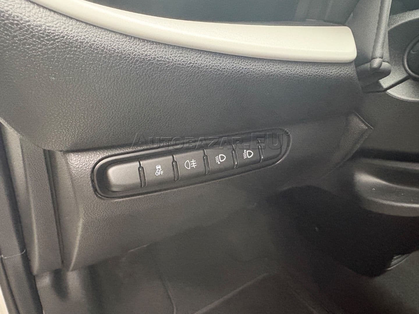 Fiat 500 500e 42kWh Icon thumb 21