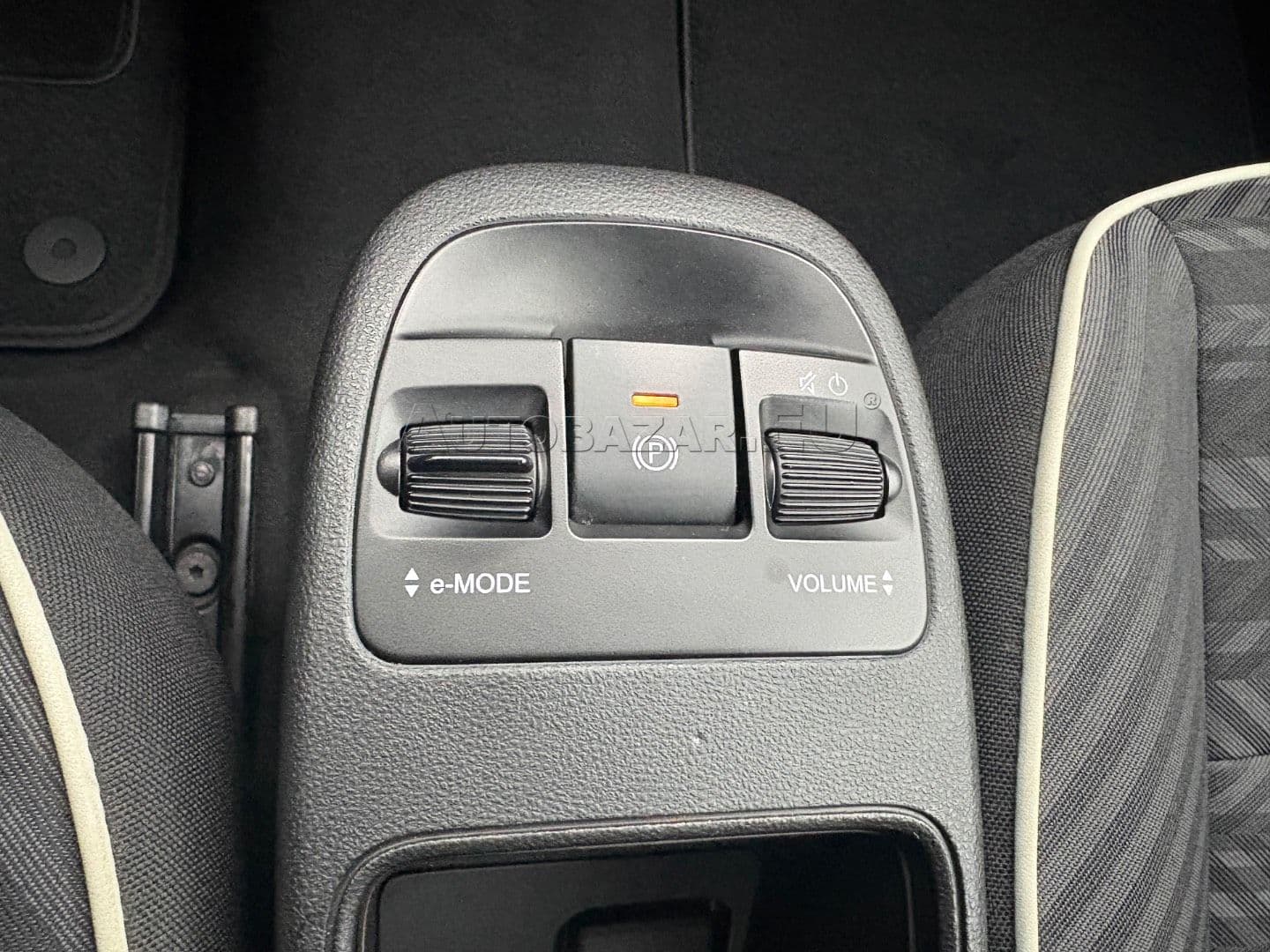 Fiat 500 500e 42kWh Icon thumb 26