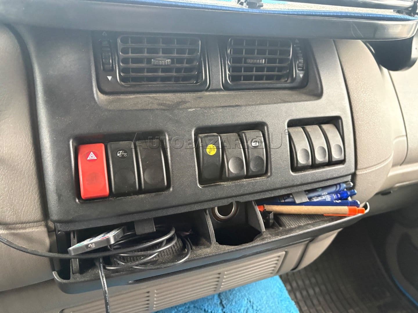 DAF LF45 180 4x2 thumb 19