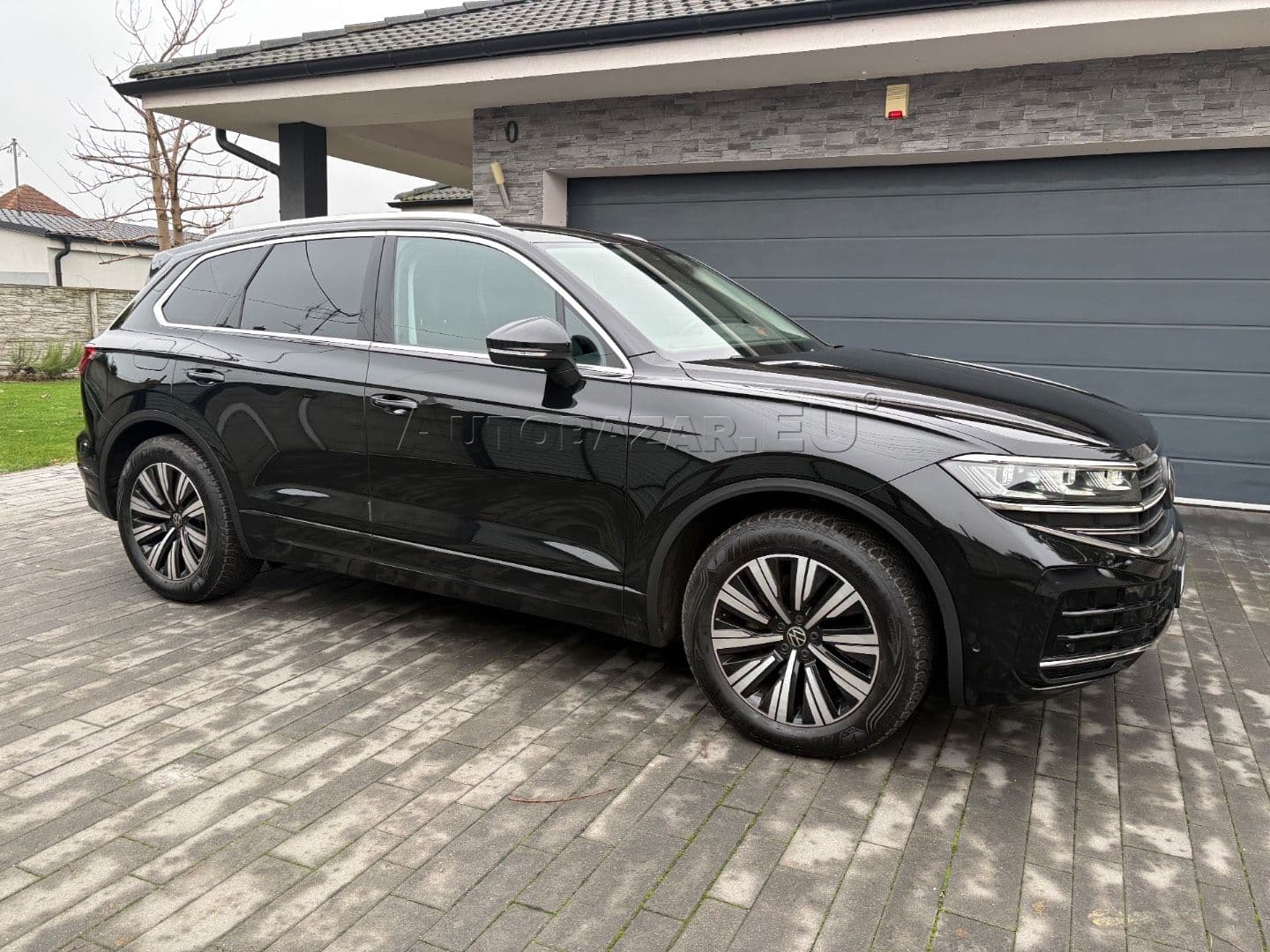 Volkswagen Touareg 3.0 V6 TDI Elegance 4Motion Tiptronic thumb 2