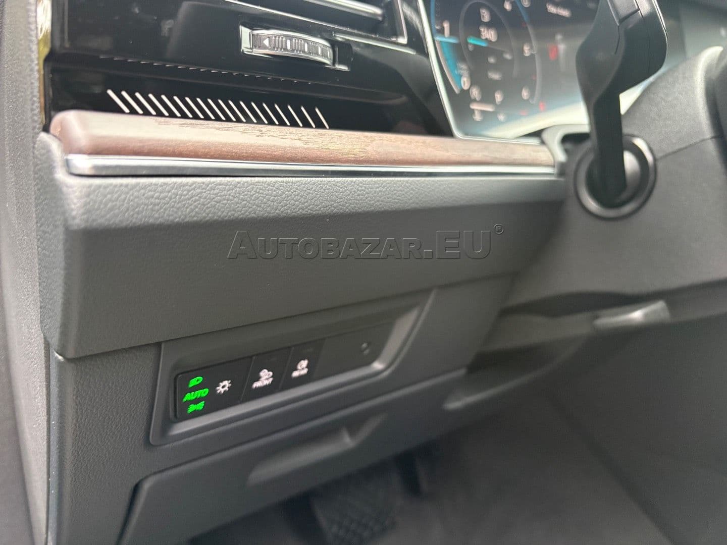 Volkswagen Touareg 3.0 V6 TDI Elegance 4Motion Tiptronic thumb 24
