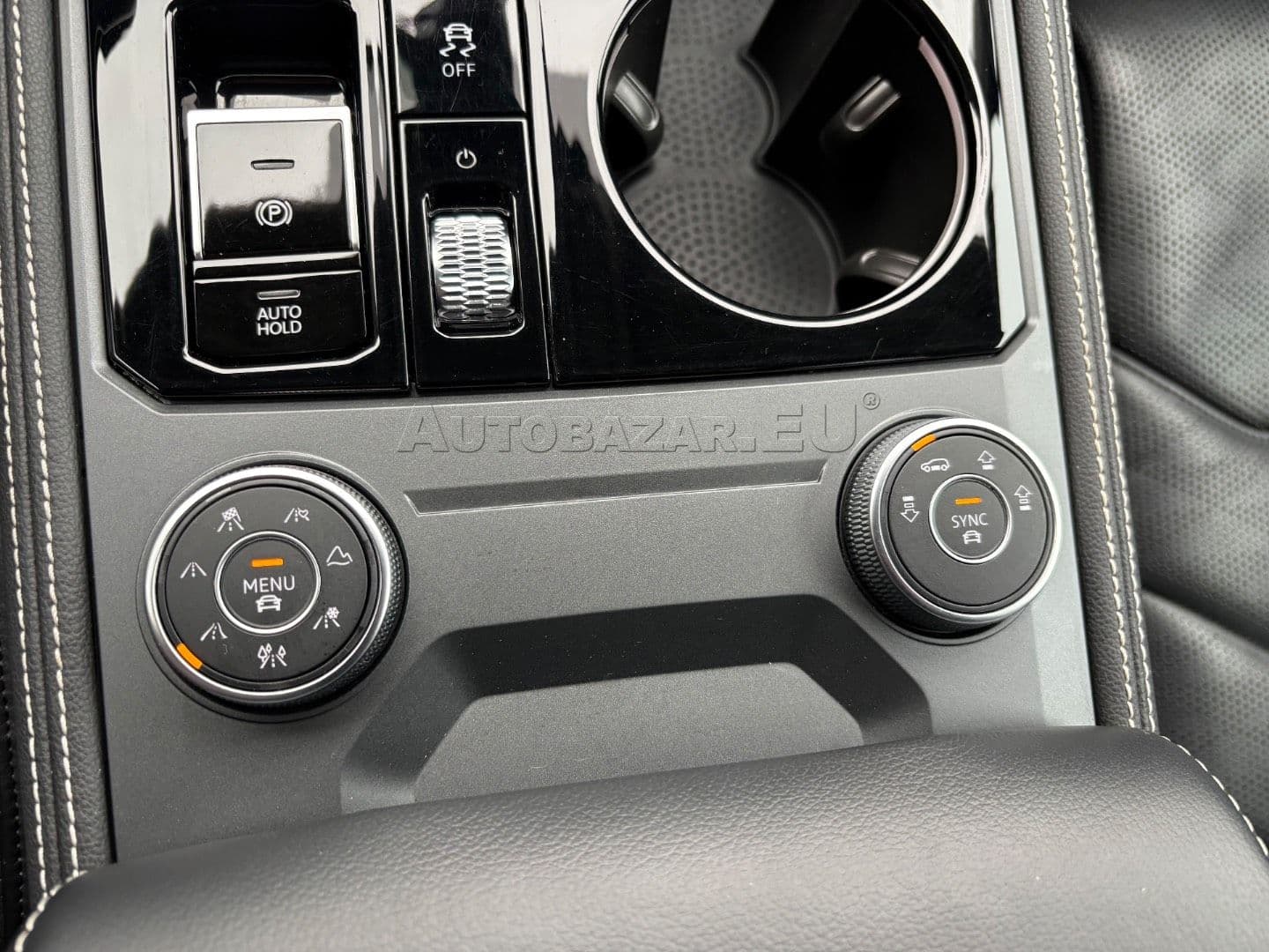 Volkswagen Touareg 3.0 V6 TDI Elegance 4Motion Tiptronic thumb 29