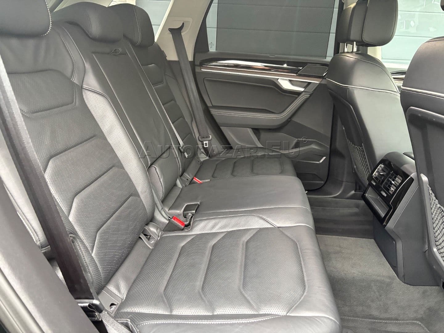 Volkswagen Touareg 3.0 V6 TDI Elegance 4Motion Tiptronic thumb 49