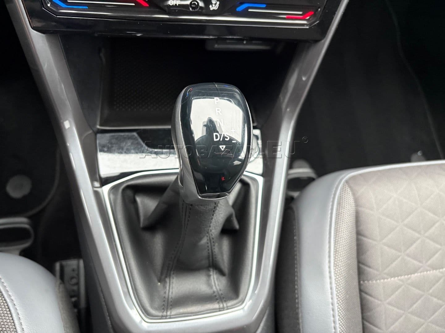 Volkswagen T-Cross 1.0 TSI 110k Life DSG thumb 26