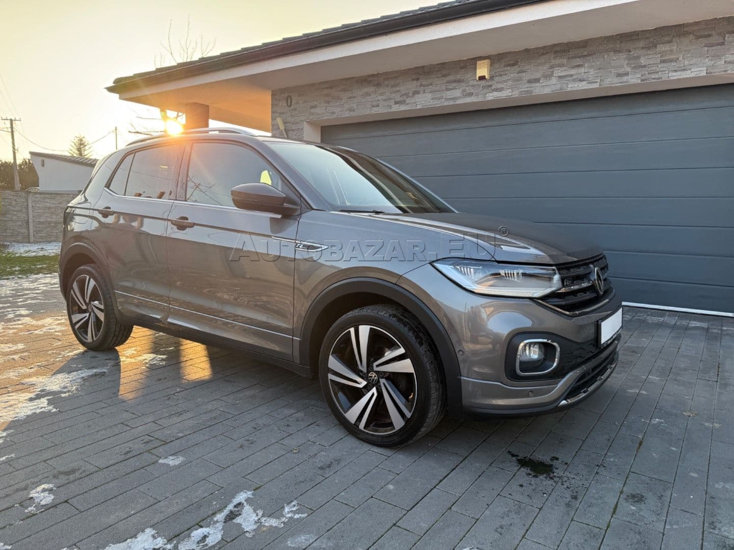 Volkswagen T-Cross 1.6 TDI Style DSG thumb 2