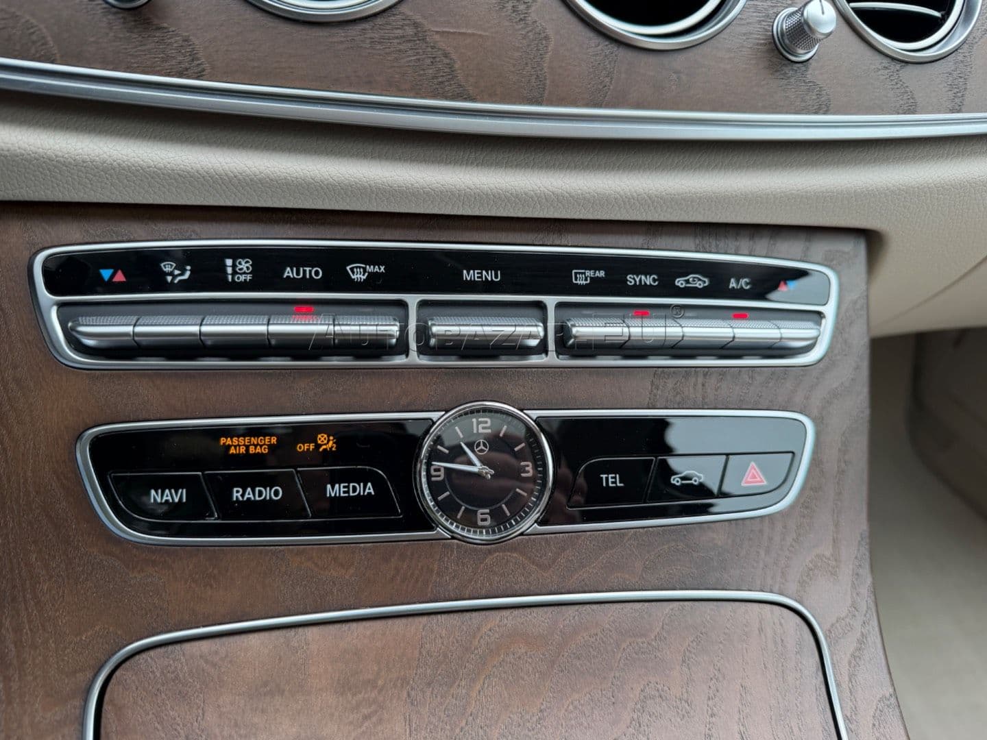 Mercedes-Benz E trieda Sedan 400 d 4MATIC A/T thumb 30