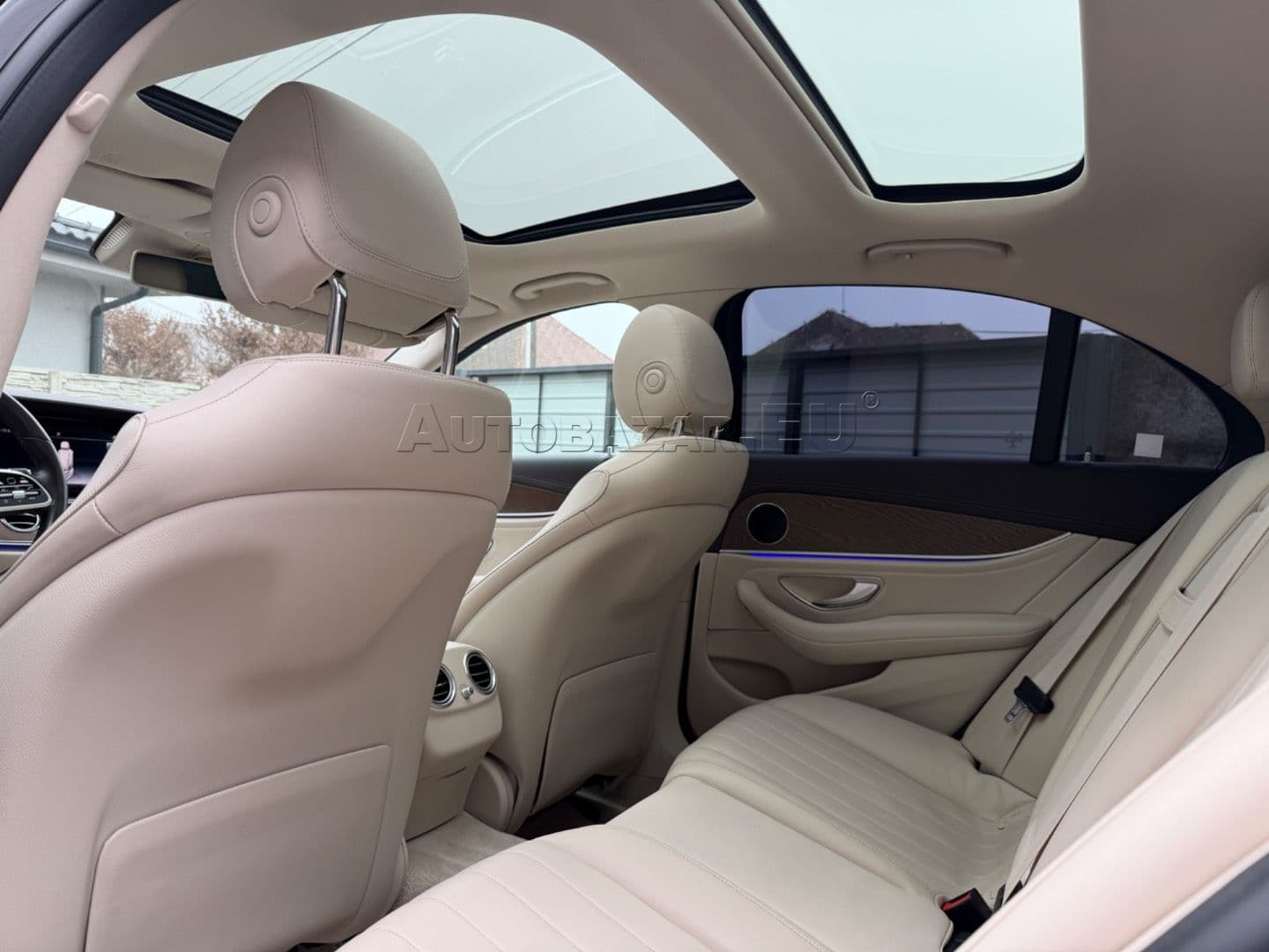 Mercedes-Benz E trieda Sedan 400 d 4MATIC A/T thumb 42