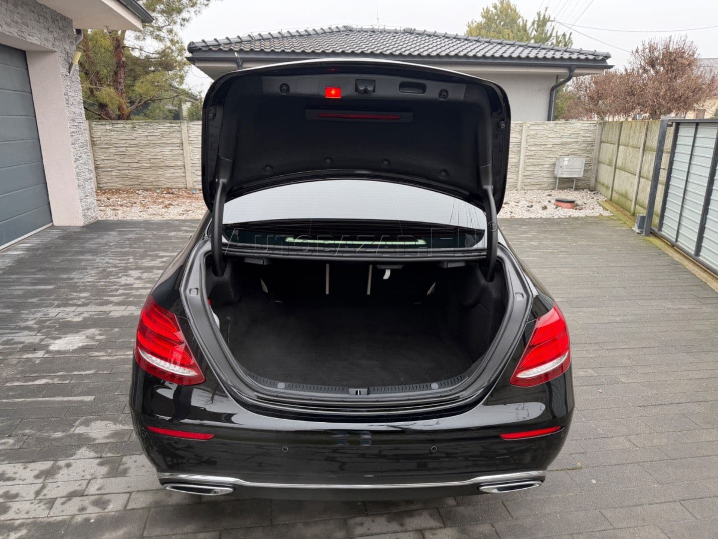 Mercedes-Benz E trieda Sedan 400 d 4MATIC A/T thumb 48
