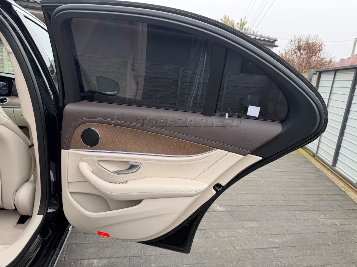 Mercedes-Benz E trieda Sedan 400 d 4MATIC A/T thumb 51