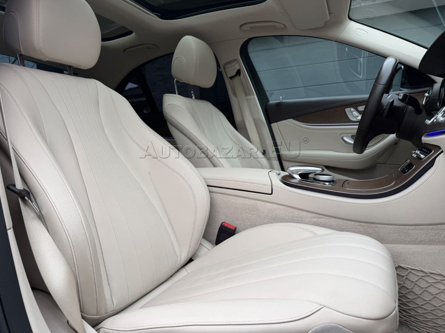 Mercedes-Benz E trieda Sedan 400 d 4MATIC A/T thumb 52