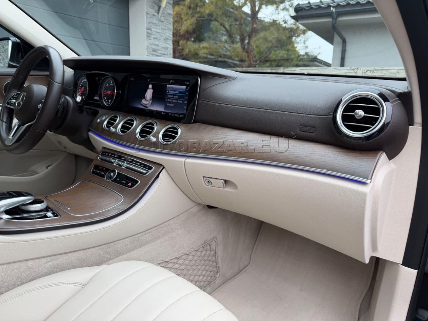 Mercedes-Benz E trieda Sedan 400 d 4MATIC A/T thumb 53