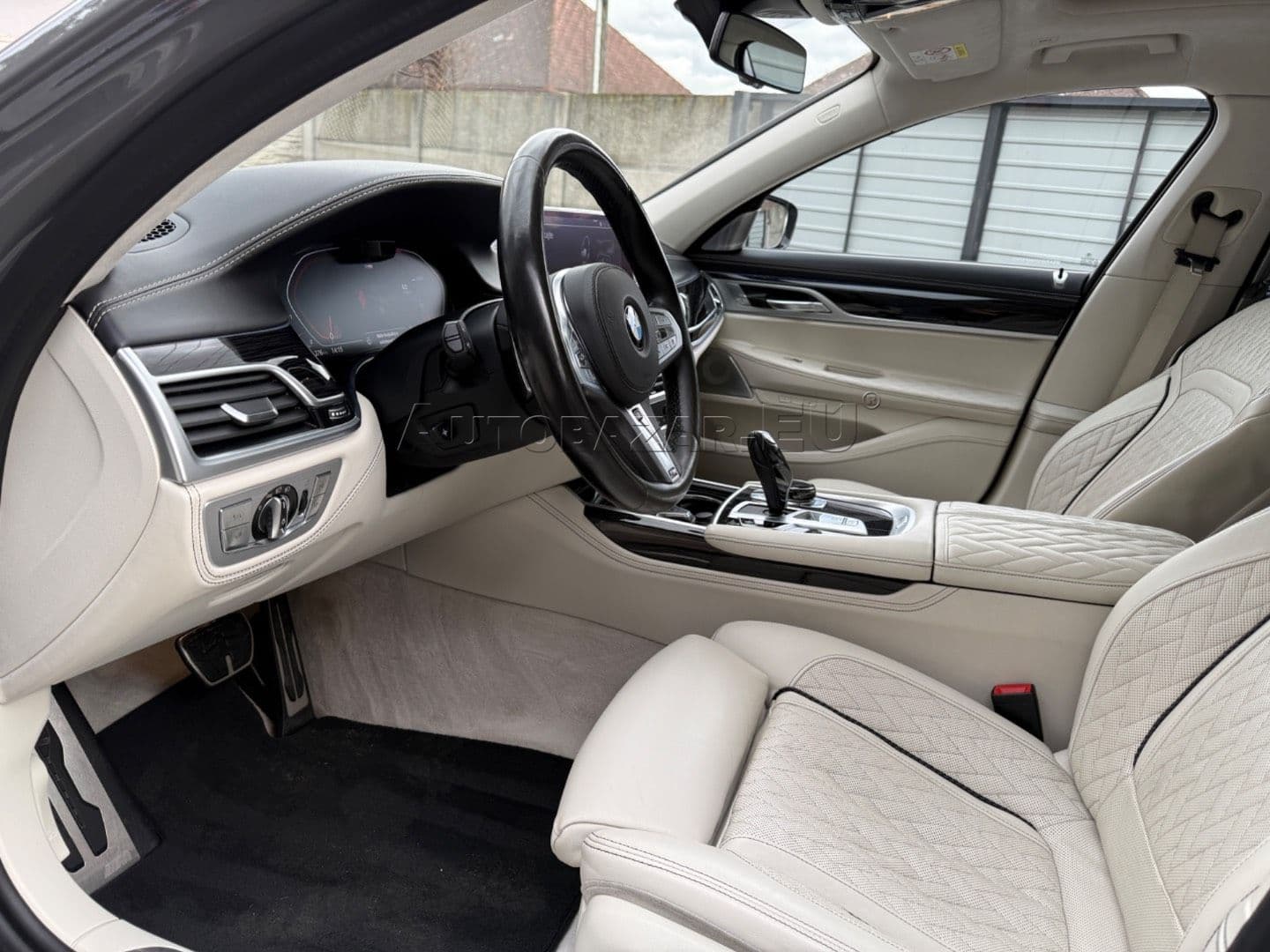 BMW Rad 7 750Li xDrive A/T thumb 22