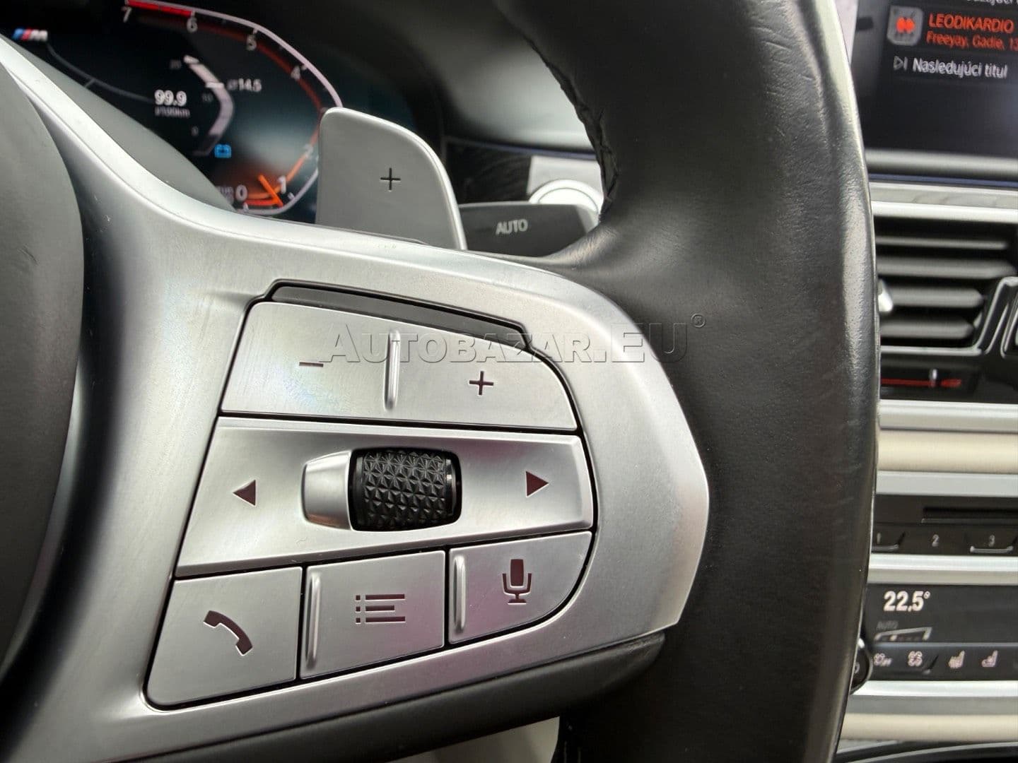 BMW Rad 7 750Li xDrive A/T thumb 26