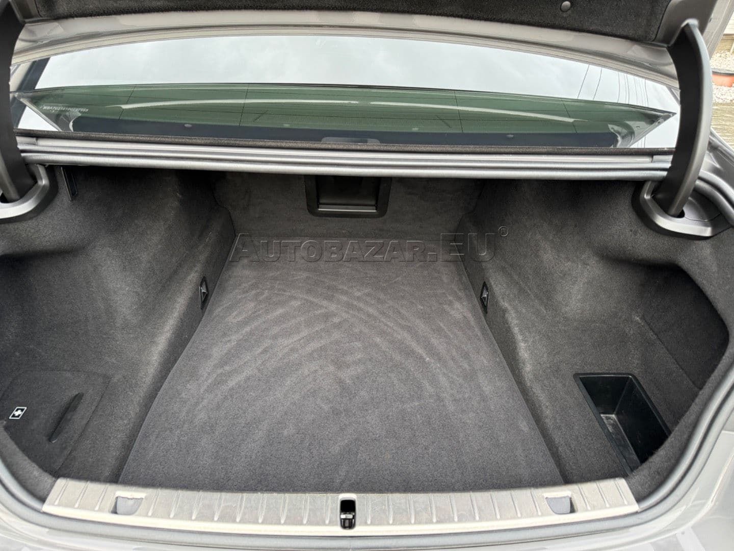 BMW Rad 7 750Li xDrive A/T thumb 47