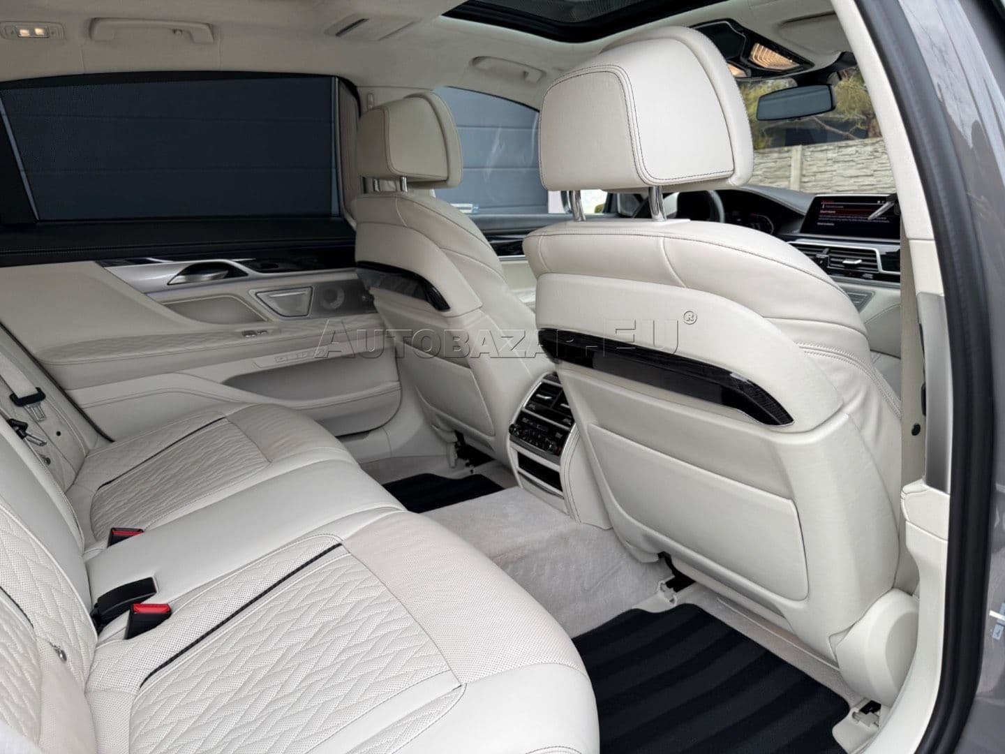 BMW Rad 7 750Li xDrive A/T thumb 50
